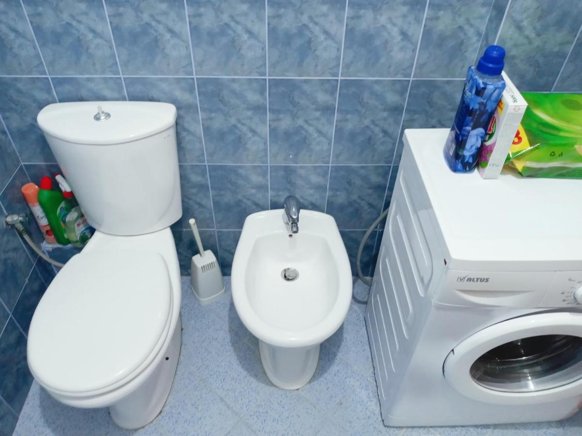 סרנדה Kristi Apartment 2 Min To Sea Netflix & Espresso Station מראה חיצוני תמונה