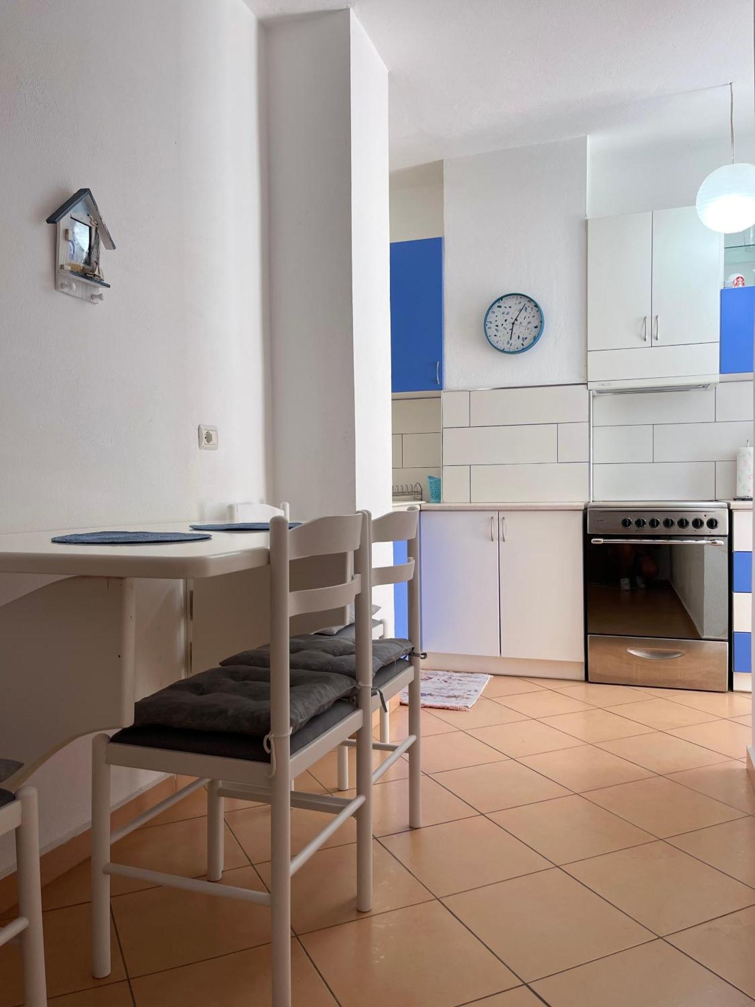 סרנדה Kristi Apartment 2 Min To Sea Netflix & Espresso Station מראה חיצוני תמונה