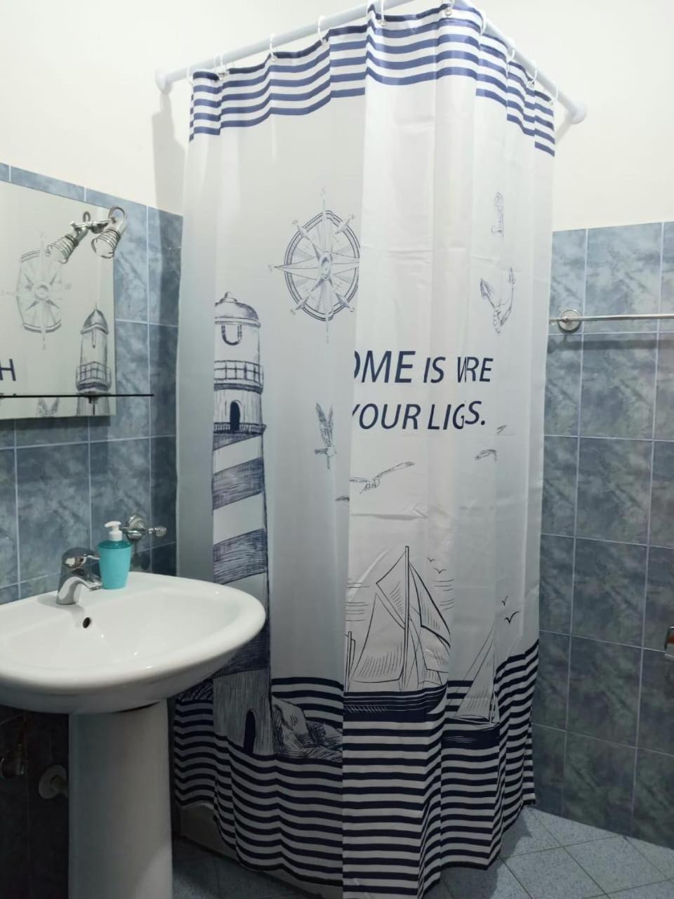 סרנדה Kristi Apartment 2 Min To Sea Netflix & Espresso Station מראה חיצוני תמונה