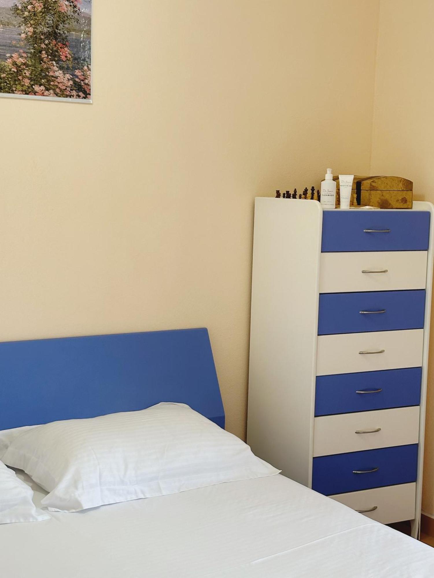 סרנדה Kristi Apartment 2 Min To Sea Netflix & Espresso Station מראה חיצוני תמונה